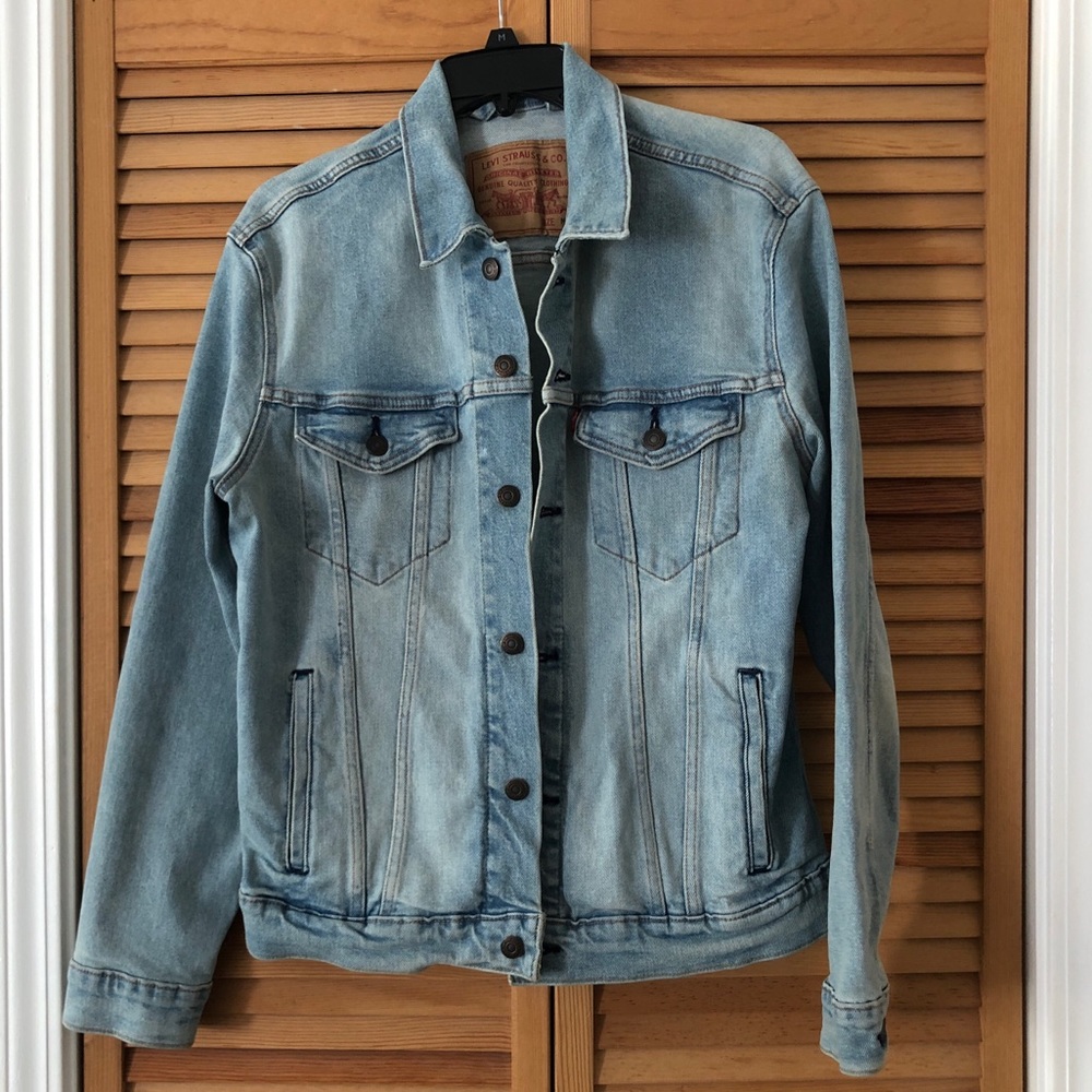 Levi’s trucker jacket - Medium
